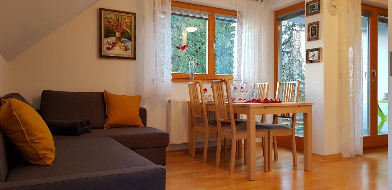 Ferienwohnung Yellow Apartma Kranjska Gora Exterior foto