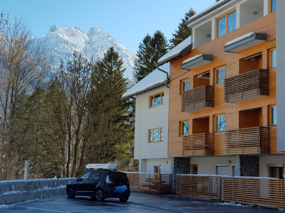 Ferienwohnung Yellow Apartma Kranjska Gora Exterior foto